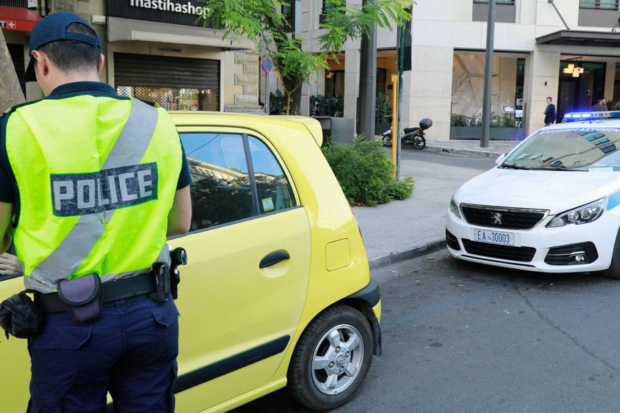 Τι προβλέπει ο νέος ΚΟΚ για ηλεκτρονικά πρόστιμα, όρια ταχύτητας και κράνος