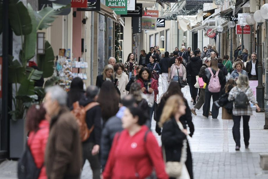 Η πρώτη Κυριακή της χρονιάς με ανοιχτά τα καταστήματα – Τι ισχύει για τα σούπερ μάρκετ