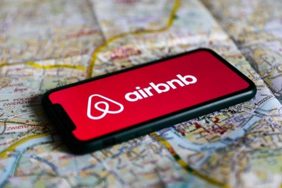 Airbnb και βραχυχρόνιες μισθώσεις: Τι αλλάζει σύμφωνα με νέα κριτήρια της εφορίας