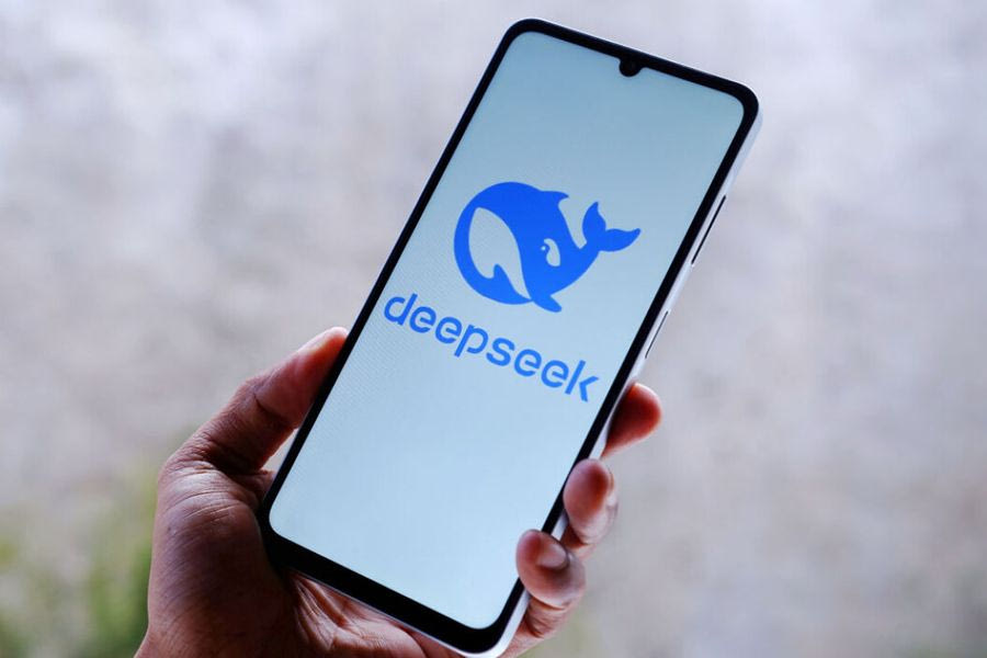 Μαζική κυβερνοεπίθεση σε υπηρεσίες της DeepSeek – Προβλήματα στην εγγραφή νέων χρηστών