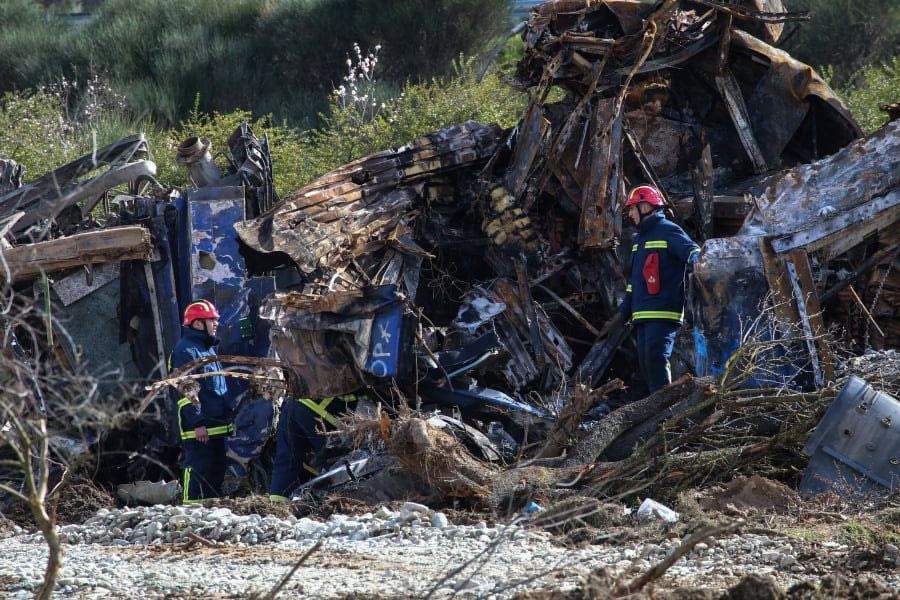 Τέμπη: 30 από τους 57 νεκρούς καήκαν ζωντανοί – Πλημμύρα οργής σε πάνω από 179 πόλεις