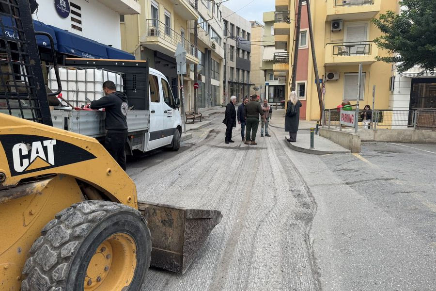 Ξεκίνησαν τα έργα ασφαλτόστρωσης στο κέντρο του Ηρακλείου – Αυτοψία του Αλ. Καλοκαιρινού