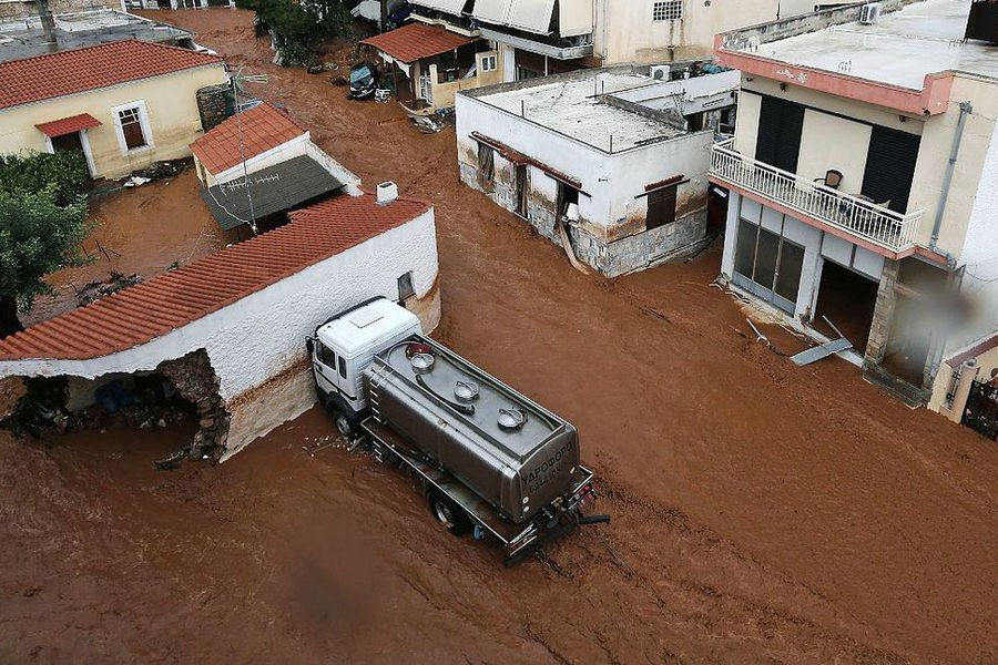 Φονικές πλημμύρες στη Μάνδρα: Επανάληψη της δίκης ζητά ο αντιεισαγγελέας του Αρείου Πάγου