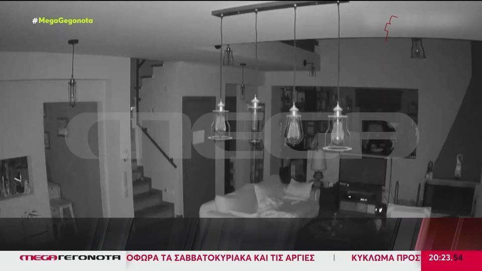 Θεσσαλονίκη: Καρέ καρέ η εισβολή 4 κακοποιών σε σπίτι, έκλεψαν χρήματα και κοσμήματα