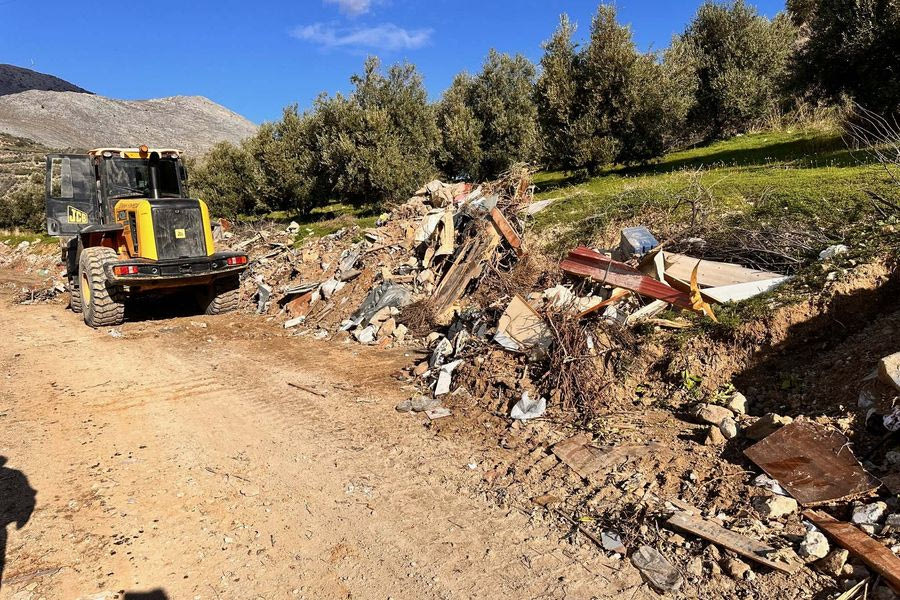 Εκτεταμένη δράση καθαριότητας στον Κρουσώνα από το Δήμο Μαλεβιζίου