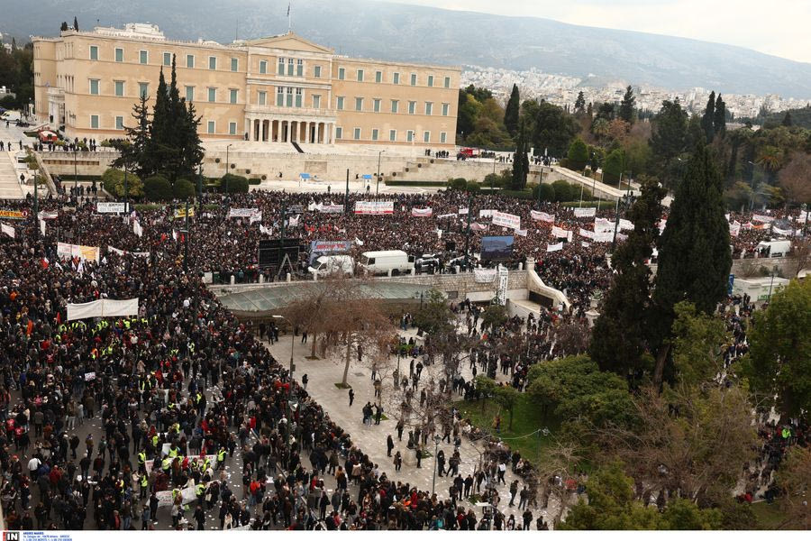 «Οργή στην Ελλάδα»: Πρωταγωνιστούν στα διεθνή ΜΜΕ τα συλλαλητήρια για τα Τέμπη