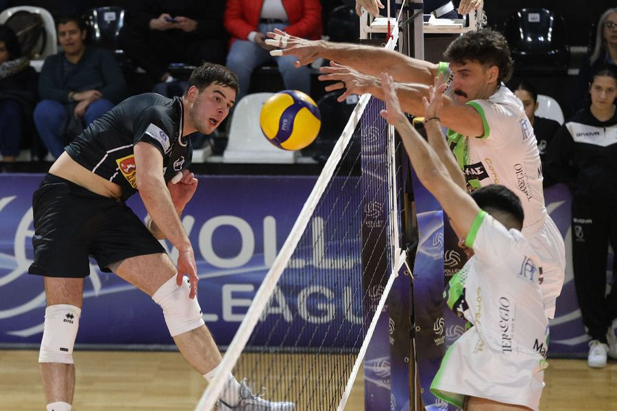 Volley League: Σίφουνας ο ΟΦΗ κέρδισε άνετα με 3-0 τον Μίλωνα και εξασφάλισε την παραμονή