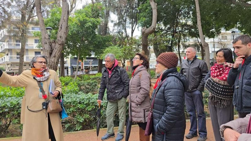 Ηράκλειο: Αψήφησαν το τσουχτερό κρύο και συμμετείχαν στην ξενάγηση των «Χαρτοδιαδρομών… στο Δήμο μας»