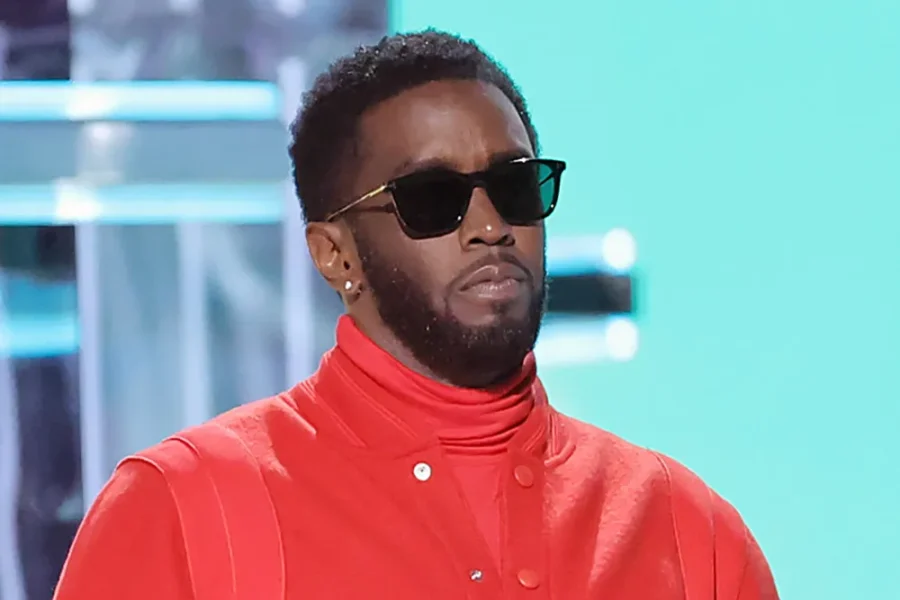 Sean Diddy Combs: Μηνύει το NBC για 100 εκατ. για «εξωφρενικές θεωρίες συνωμοσίας»