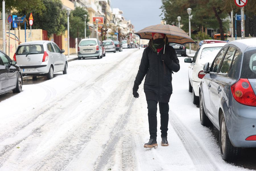 Κακοκαιρία Coral: Τσουχτερό κρύο και χιονοστρώσεις τα επόμενα 24ωρα – Στην «κατάψυξη» η Κρήτη