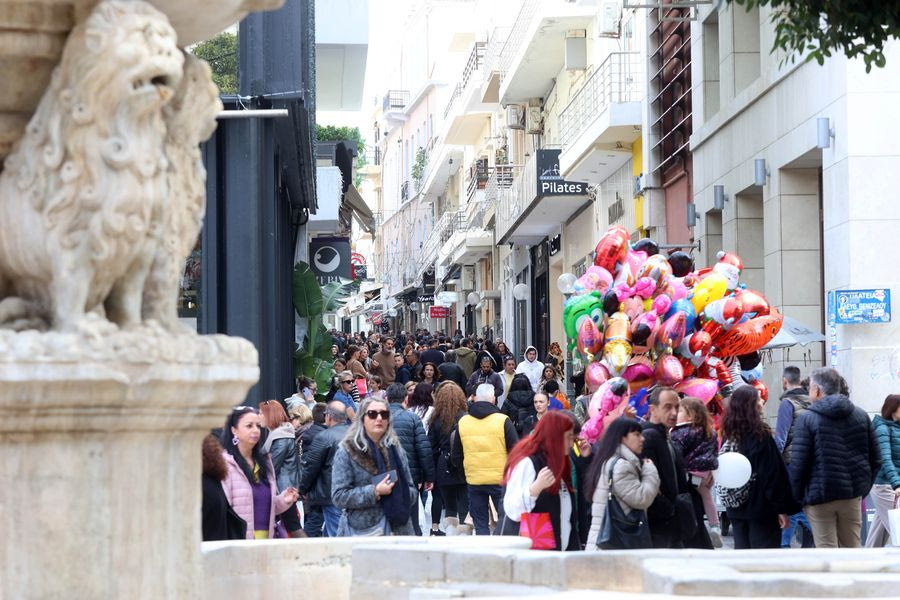 Με πτώση 10% έκλεισε ο τζίρος των εμπόρων της Κρήτης στις γιορτές