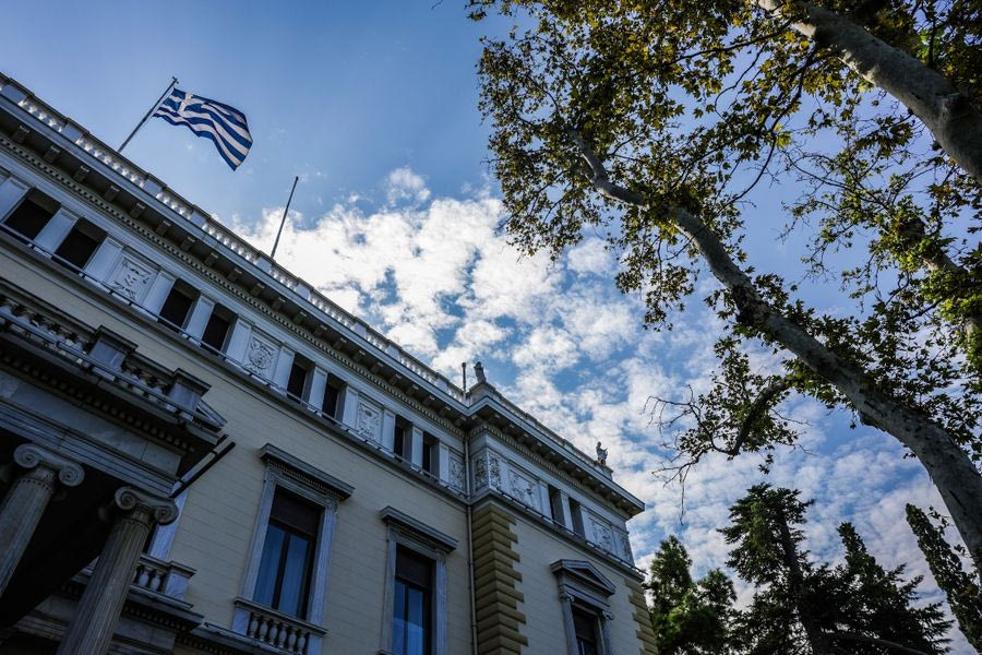 Οι Πρόεδροι της Δημοκρατίας από το 1975 έως σήμερα – Οι θητείες και τα πρόσωπα