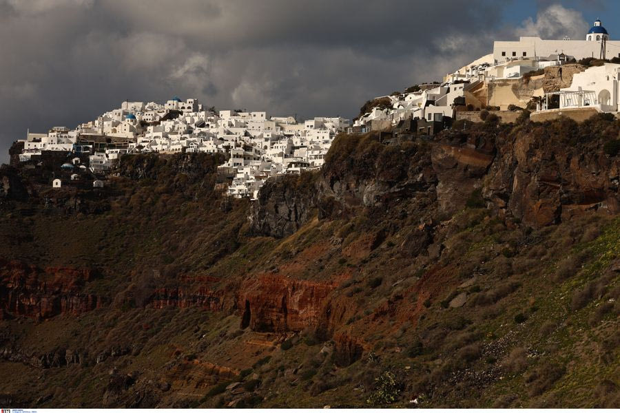 National Geographic: Το μυστήριο της Σαντορίνης – Γιατί οι σεισμοί συνεχίζουν να ταράζουν το νησί;