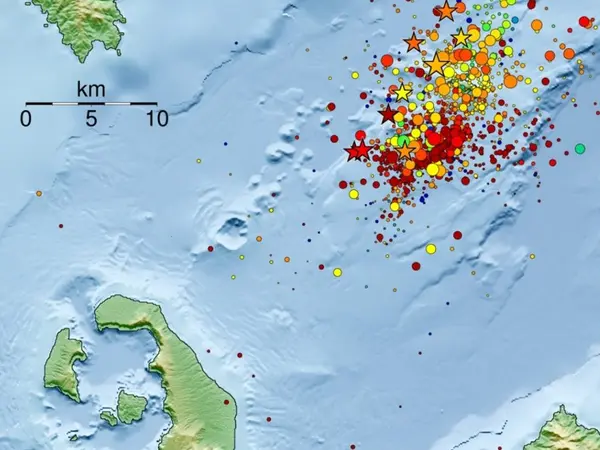 ΕΚΠΑ: Πάνω από 8.900 σεισμοί μεταξύ Σαντορίνης και Αμοργού σε 10 ημέρες