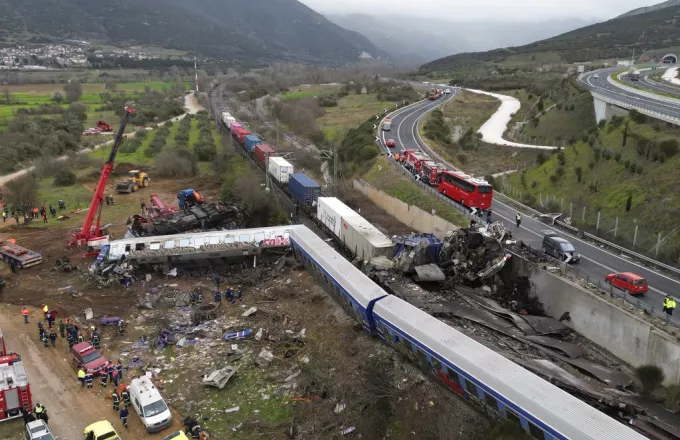 Τέμπη: Αίτηση εξαίρεσης πραγματογνωμόνων από την εξέταση των τελευταίων βίντεο κατέθεσε γονέας θύματος