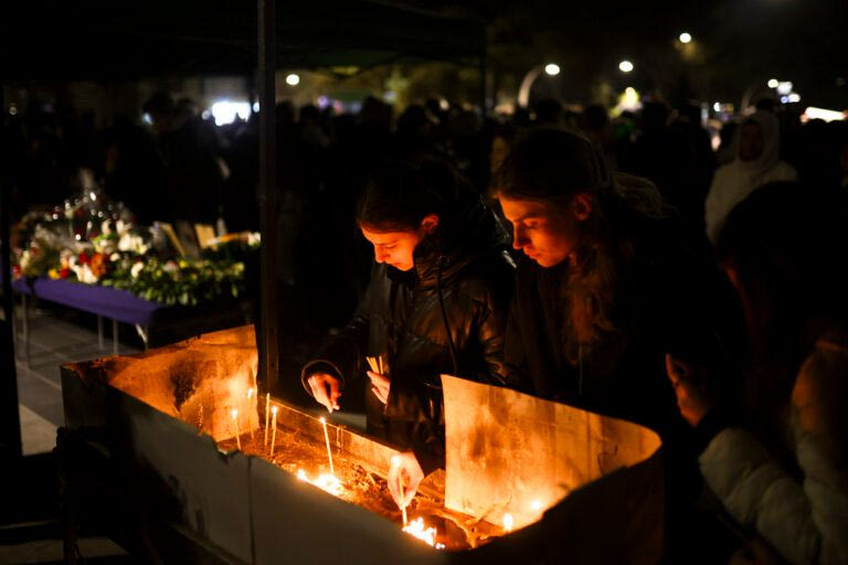 Βόρεια Μακεδονία: Tην Πέμπτη οι κηδείες των 59 θυμάτων της τραγωδίας