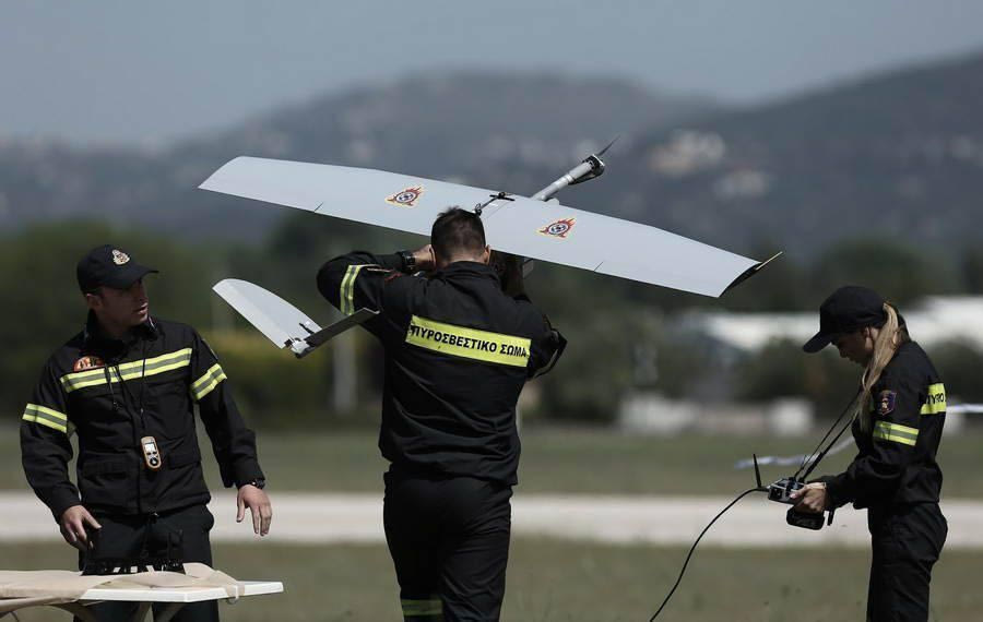 Μπαίνει «ταφόπλακα» στις ομάδες drones της Πυροσβεστικής