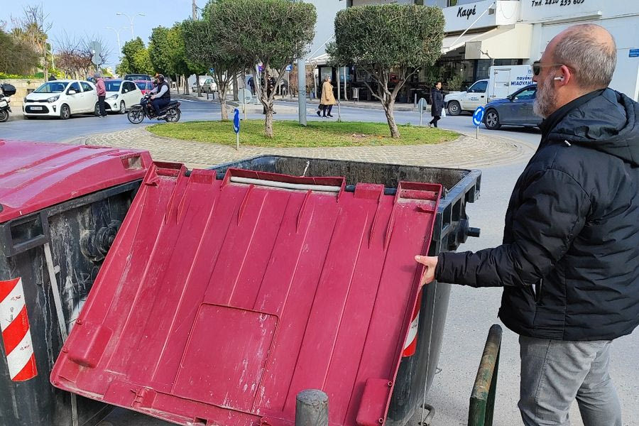 Γιατί έχουν τσιπάκια οι κάδοι απορριμμάτων στο Ηράκλειο;