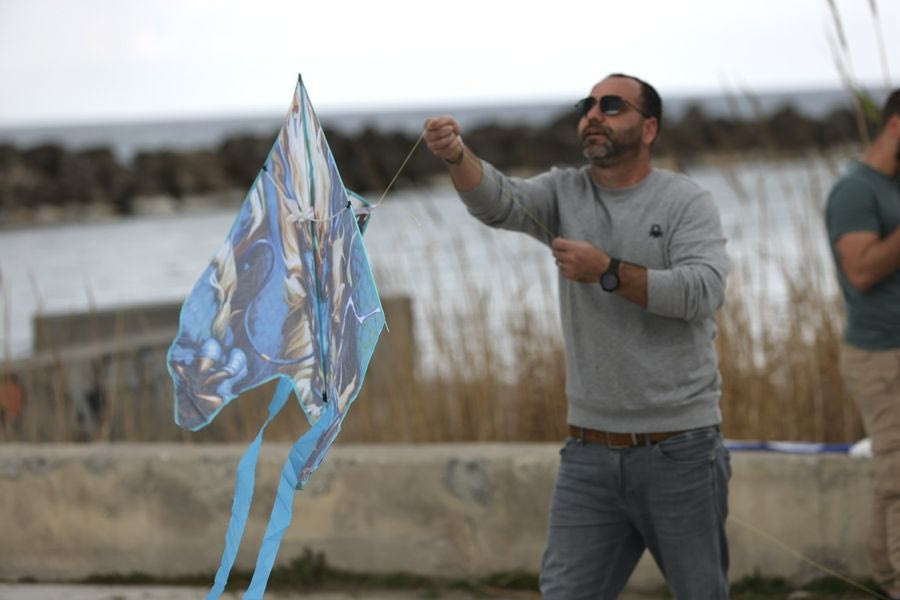 Νηστίσιμα στο τραπέζι, μουσική και χαρταετοί στον ουρανό του Ηρακλείου (φωτογραφίες)